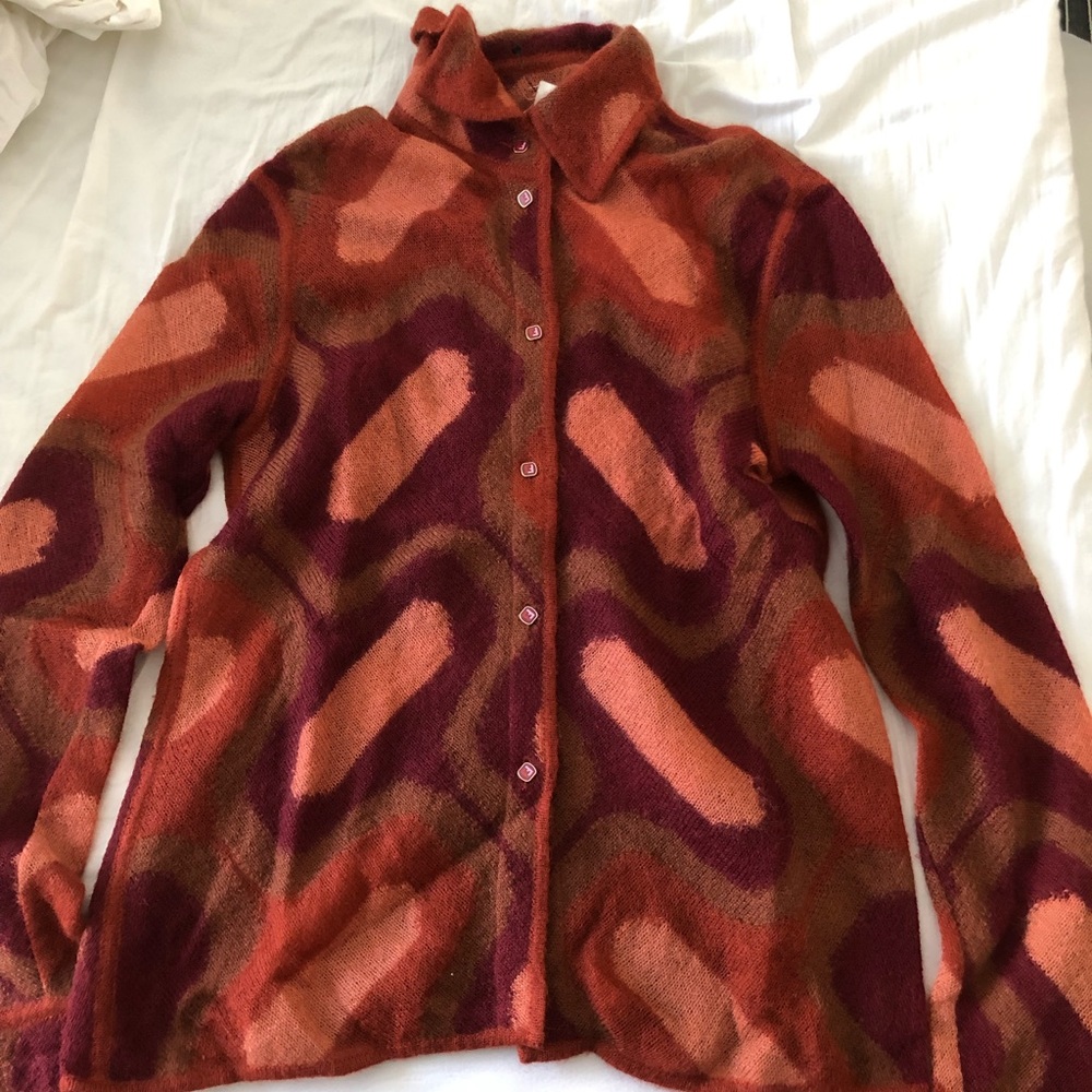 Vintage Fendi sweater shirt in 70’s print